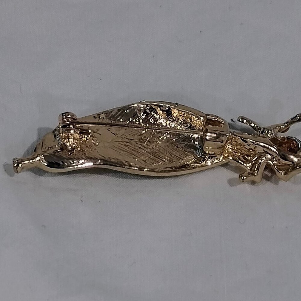 Betsey Johnson Brooch Pin Leaf Spider Green Gold Tone Amber Crystal Insect Goth - Picture 4 of 4